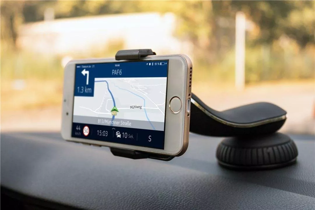 Suport universal auto cu ventuza pentru smartphone Goobay - imagine 3